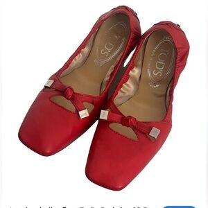 Tod's Red Leather Flats